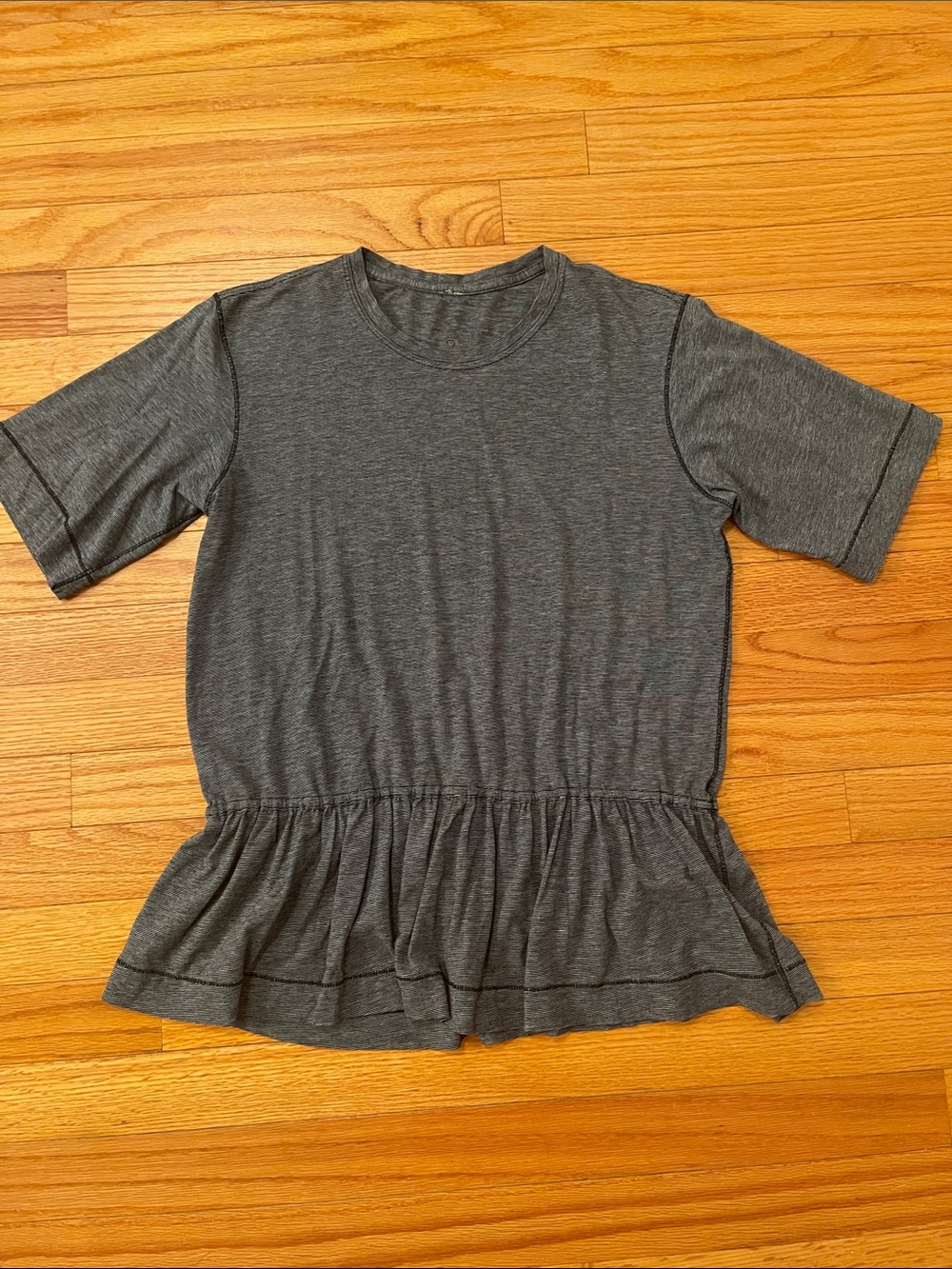 Lululemon top